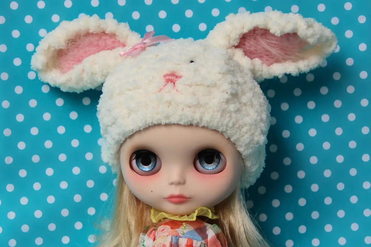 Blythe Doll Rabbit Hat with poseable ears