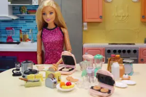 barbie-kitchenware-blender-mixer-toaster